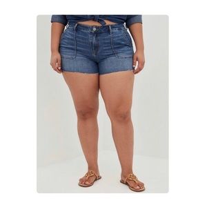 Torrid 3.5 Inch Vintage Stretch High-Rise denim Short size 20 new